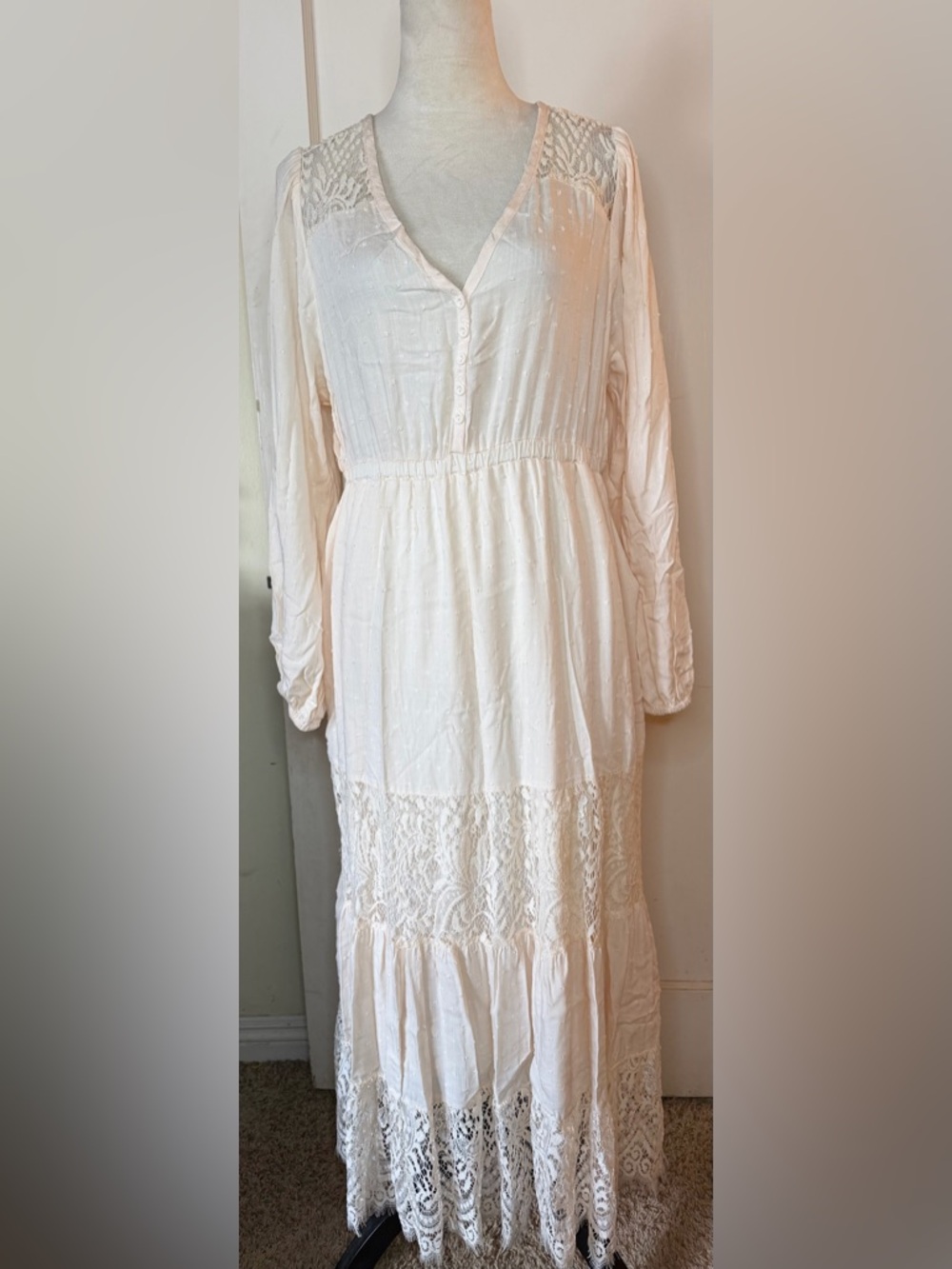 torrid Cream Long Sleeve linen Dress with Lace panels & Hem summer flowy classic